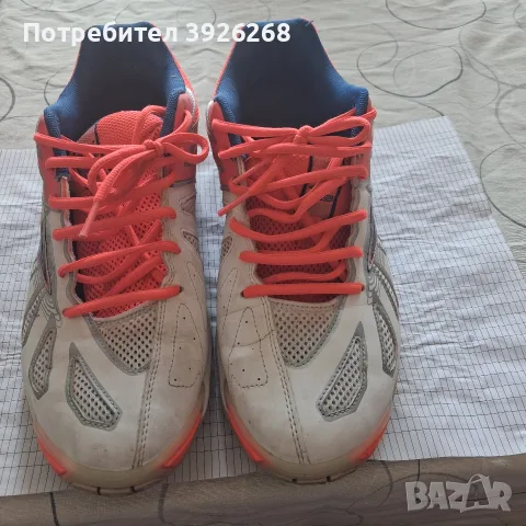 Продавам изключителни маратонки,,Милано,, 