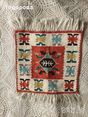 Чипровско килимче, снимка 1 - Антикварни и старинни предмети - 40934716