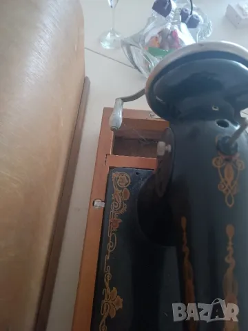 Стара шевна машина , снимка 9 - Антикварни и старинни предмети - 50046214