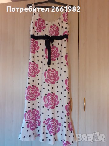 Прекрасна бяла рокля на точки и цветя 