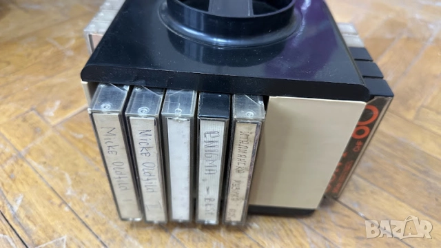 Органайзер за 20 броя аудио касетки, снимка 3 - Аудио касети - 52207615