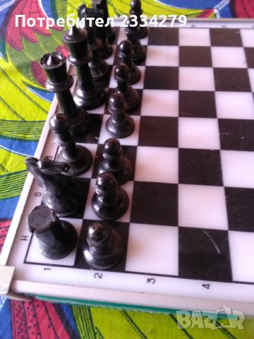 Шах с фигури и професионална дъска от 70-те години,  N:2 дървен шах и фигури, мно., снимка 16 - Шах и табла - 39967228