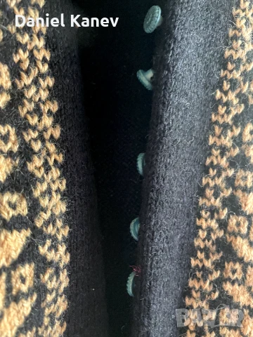 Фолклорна жилетка, снимка 4 - Антикварни и старинни предмети - 50914739