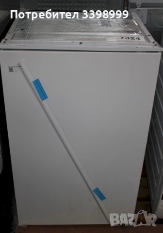 Хладилник AEG за вграждане