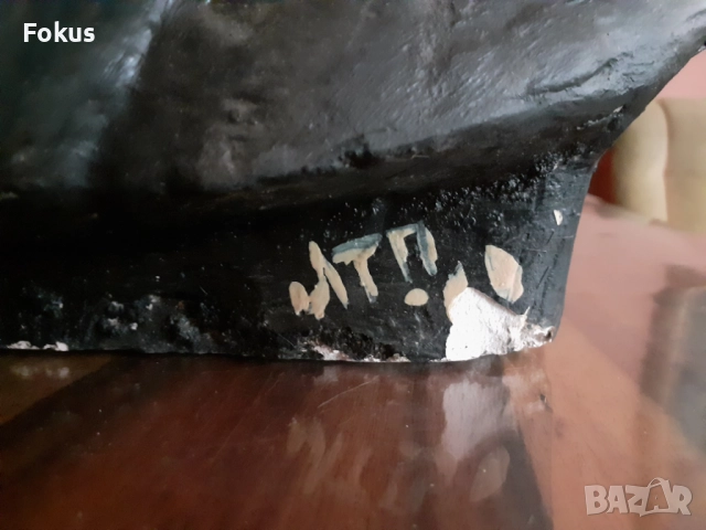 Огромен гипсов бюст на Георги Димитров подписан от 60те год., снимка 2 - Антикварни и старинни предмети - 51498436