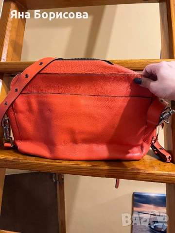 Christian Louboutin Дамска чанта, снимка 5 - Чанти - 53847851