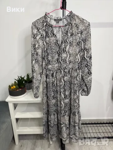 Красива рокля в размер М, снимка 7 - Рокли - 48152533