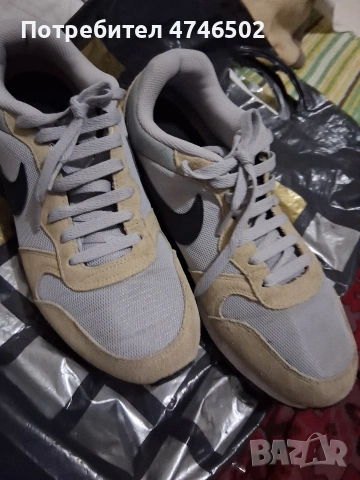 Nike 43 номер, снимка 4 - Маратонки - 53595494