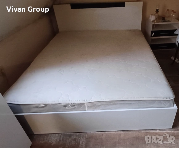 Спалня с матрак 160/200, снимка 2 - Спални и легла - 53127221