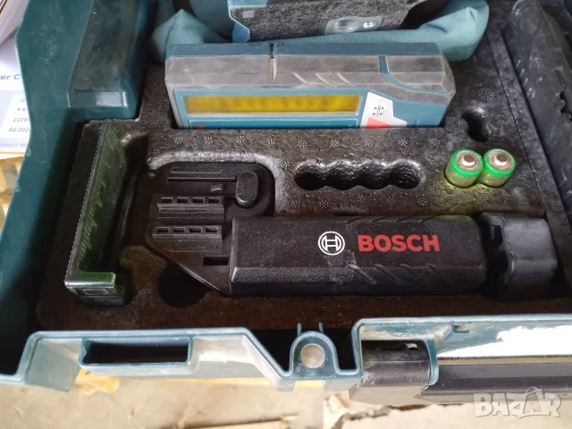 Лазерен нивелир GLL 3-80 CG, 0601063T00, BOSCH+Лазерен приемник BOSCH LR7, снимка 7 - Измервателни инструменти - 55884927