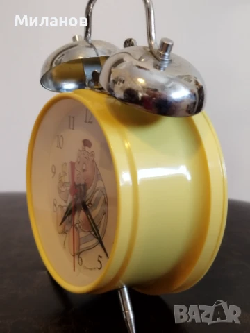 Стар механичен будилник, настолен часовник, снимка 4 - Антикварни и старинни предмети - 51301862