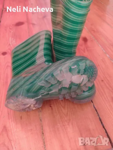 Гумени ботушки СВЕТЕЩИ като нови 24 номер 15лв., снимка 2 - Бебешки боти и ботуши - 47812516