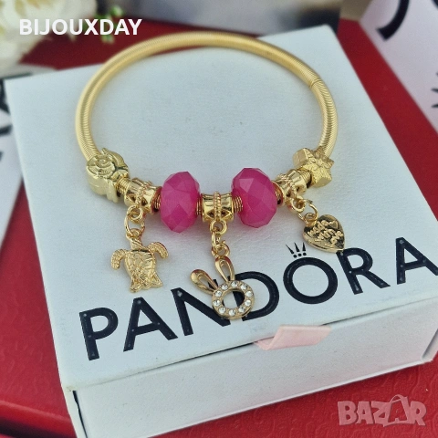 гривна със заек костенурка и сърце от медицинска стомана с 18 карата златно покритие