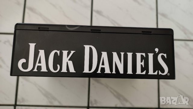 Тенекиена кутия от уиски JACK DANIEL'S. , снимка 7 - Колекции - 39229884
