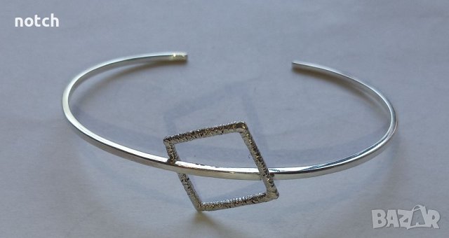 Сребърна гривна