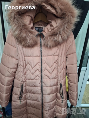 Дамско зимно яке, снимка 2 - Якета - 53236633