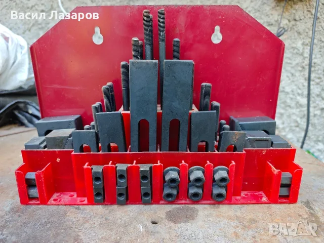 Комплект за затягане и закрепване 58 части на марката EINHELL предназначен за фрези и бормашини 