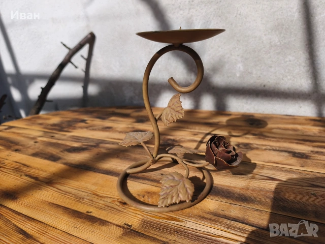 свещник ковано желязо с листа и роза , снимка 2 - Антикварни и старинни предмети - 53562506