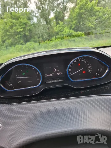 Peugeot 2008 1.6 HDI/ 115кс/ Фул Екстри за модела/НОВ ВНОС/ТОП СЪСТОЯНИЕ , снимка 10 - Автомобили и джипове - 56228495