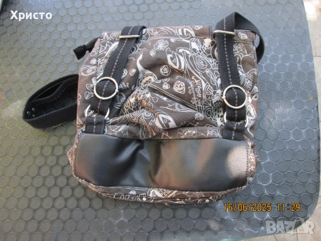 дамска чанта, снимка 5 - Чанти - 51699553