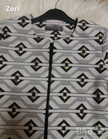 РАЗКОШНО удължено сако в черно--бели-златисти фигури и 3/4 дължина на ръкава, снимка 3 - Сака - 42603605