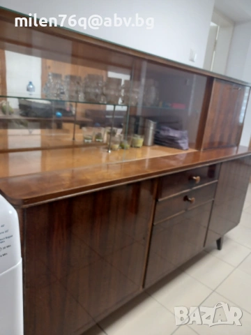 Старинен шкаф с витрини, снимка 2 - Бюфети - 53483873