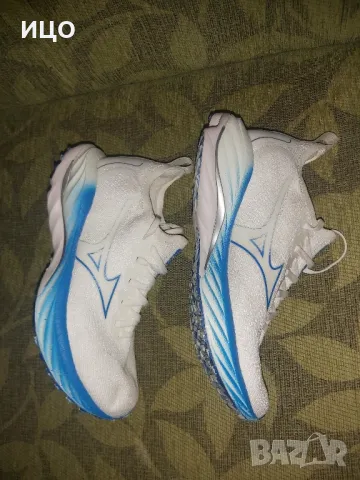 Дамски маратонки Mezuno Wave neo wind, снимка 8 - Маратонки - 47397760