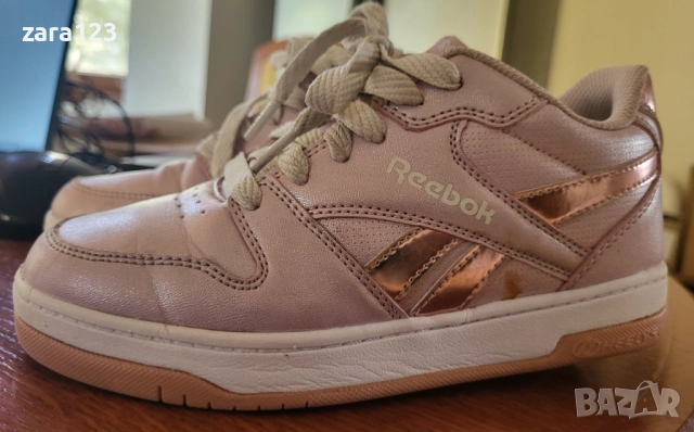 Маратонки Reebok Heelys, 34ти номер, с колелца, снимка 2 - Детски маратонки - 51575939