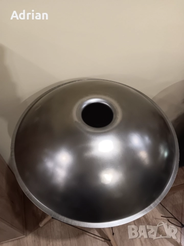 Чисто нов! Поръчков немски хандпан серия Horayzon Master Handpan D Kurd 12 Mutant 440 Hz, снимка 5 - Ударни инструменти - 52794933