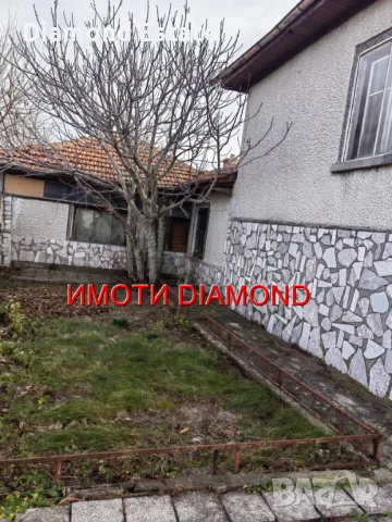 Двуетажна къща в село Върбица обл. Хасково, снимка 6 - Къщи - 48139434