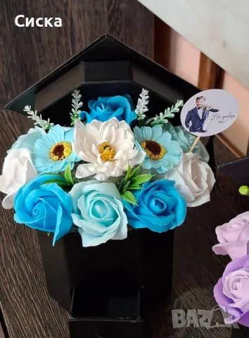 Тематични букети със сапунени цветя от пластичен сапун за абитуриенски бал и дипломиране, снимка 3 - Подаръци за жени - 50042109