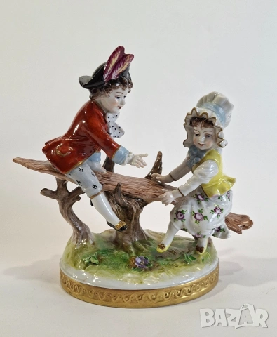 Порцеланова фигурка с момче и момиче на люлка - Volkstedt, Германия