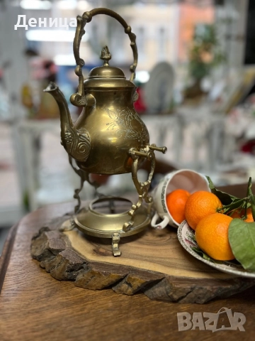Жесток комплект от месингов чайник и елегантна орнаментирана стойка♥️ йник. , снимка 2 - Други - 52487650