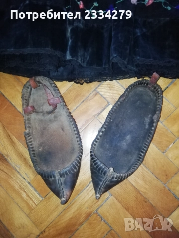 Стар пищимал-пола, женски елек, кърпи-забрадки за глава. , снимка 9 - Антикварни и старинни предмети - 52257462