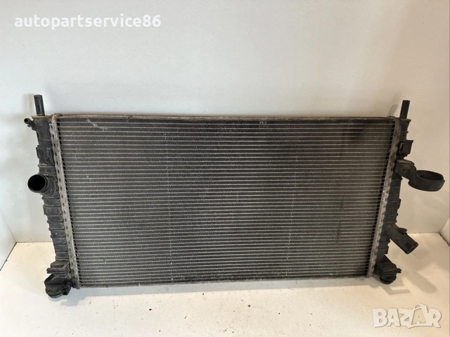 Радиатор за охлаждаща течност за вода за Volvo C70 Convertible 2.0D (2008) 3M5H8005TL, снимка 2 - Части - 53807281