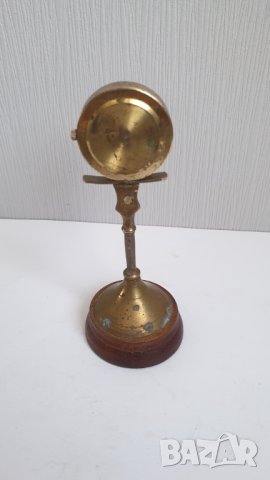 Механичен настолен часовник в формата на градски часовник, снимка 3 - Антикварни и старинни предмети - 42417492