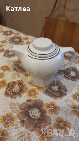 Порцеланова каничка , снимка 2 - Сервизи - 53696627