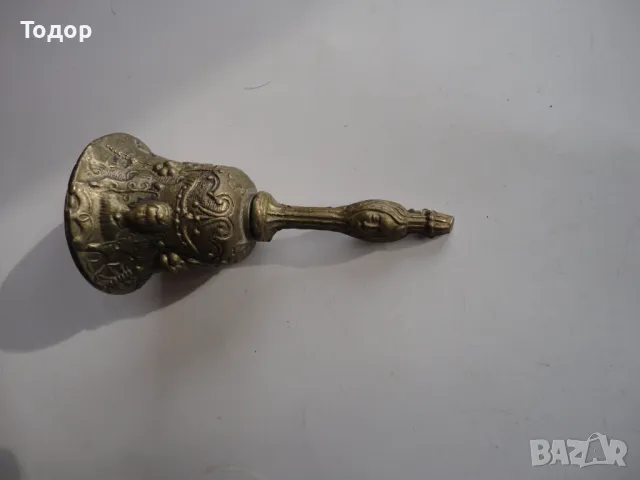 Невероятна бронзова камбана звънец , снимка 8 - Антикварни и старинни предмети - 49148264