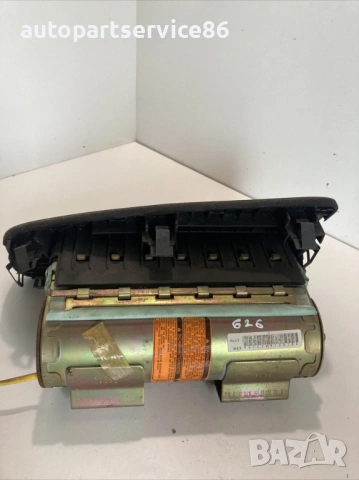 Дясно табло за Mazda 626 2.0 TDI (2001), снимка 3 - Части - 53700346