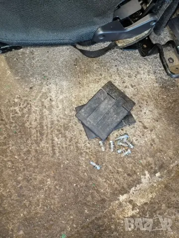 Седалки трети ред-Mitsubishi Outlander 2, снимка 4 - Аксесоари и консумативи - 49490650