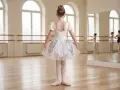 Балетна рокля с къс ръкав и ефектна пачка, снимка 2
