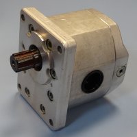 Хидромотор ORSTA 32/16 TGL 10860 hydraulic motor, снимка 2 - Резервни части за машини - 41490994