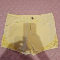 Къси панталонки, снимка 1 - Детски къси панталони - 41518495