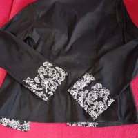 Продавам дамска блуза , снимка 2 - Блузи с дълъг ръкав и пуловери - 40888080