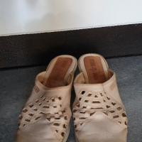 Дамски обувки  по 10лв, снимка 4 - Чехли - 36418964