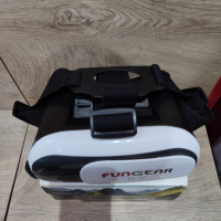 Очила за виртуална реалност на Fun Gear VR 3.0, снимка 9 - 3D VR очила за смартфон - 44829716