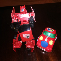  Трансформиращ се робот кола +подарък , снимка 1 - Коли, камиони, мотори, писти - 36200641