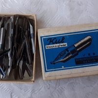 Кутия с пера писци за перодръжка писалка, снимка 1 - Антикварни и старинни предмети - 36097318