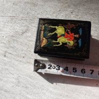Стара руска лакова кутийка кутия папие маше ръчно рисувана, снимка 6 - Антикварни и старинни предмети - 38761816