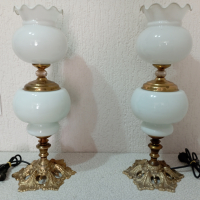 Комплект от две старинни лампи - лампа, снимка 1 - Настолни лампи - 44742789